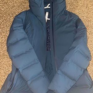 NWOT Lululemon Sleet Street - Size 10